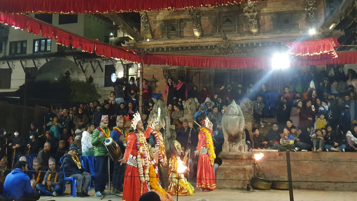 कात्तिक नाचमा नृसिंह अवतार हिरण्यकश्यपु  बध मञ्चन